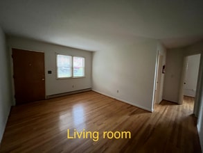 437 Betsy Bell Rd in Staunton, VA - Building Photo - Building Photo