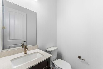 3710 Highcliffe Dr in Katy, TX - Building Photo - Building Photo