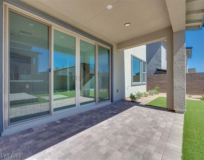 property at 786 Carlon Hls Ave