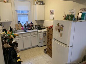 217 Kelton St, Unit 1 in Boston, MA - Building Photo - Building Photo