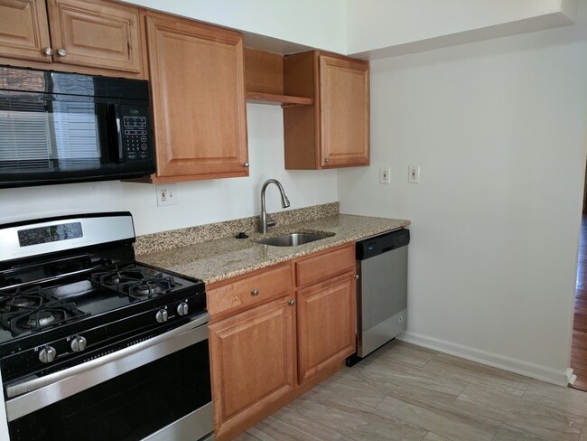 2345 Tilbury Ave in Pittsburgh, PA - Building Photo - Building Photo