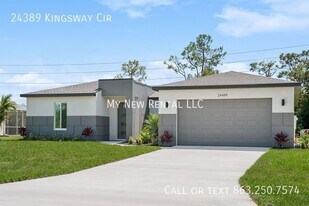 24389 SW Kingsway Cir in Punta Gorda, FL - Building Photo