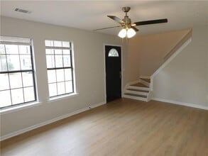 3589 N Hopkins Ct in Powder Springs, GA - Building Photo - Building Photo