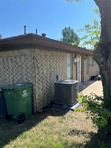 200 Spring Hill Rd in Aubrey, TX - Building Photo