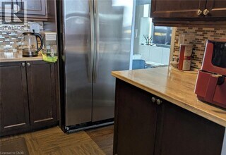 2020 Jasmine Crescent in Ottawa, ON - Building Photo - Building Photo