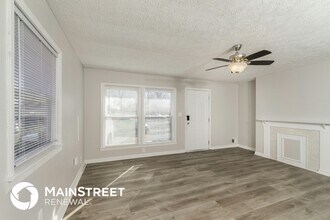 3901 Smallboat Ct in Louisville, KY - Building Photo - Building Photo