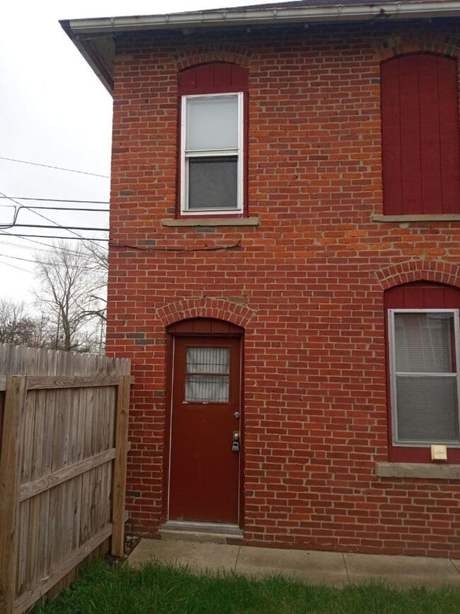 property at 1938-1938.5-19385 S Washington Ave