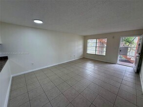 291 NW 177th St in Miami, FL - Building Photo - Building Photo