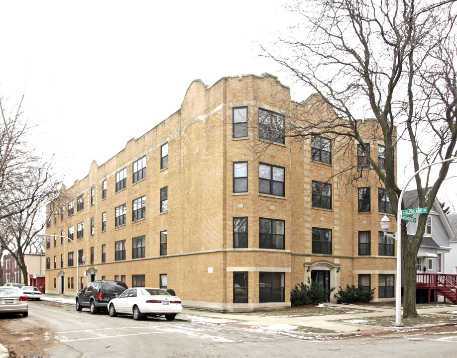 6067 N Hermitage Ave in Chicago, IL - Building Photo