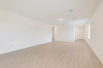 1680 Crested Wy in Fort Worth, TX - Building Photo - Building Photo