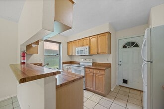 19907 Lions Gate Dr in Humble, TX - Foto de edificio - Building Photo