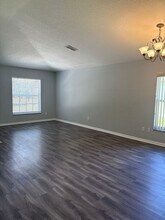 2253 Meadow Oak Cir in Kissimmee, FL - Building Photo - Building Photo