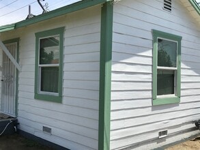 2-712 Lincoln Ave in Bakersfield, CA - Building Photo - Building Photo