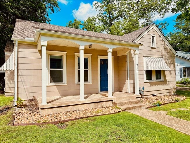 916 E 37th St in Austin, TX - Building Photo - Building Photo