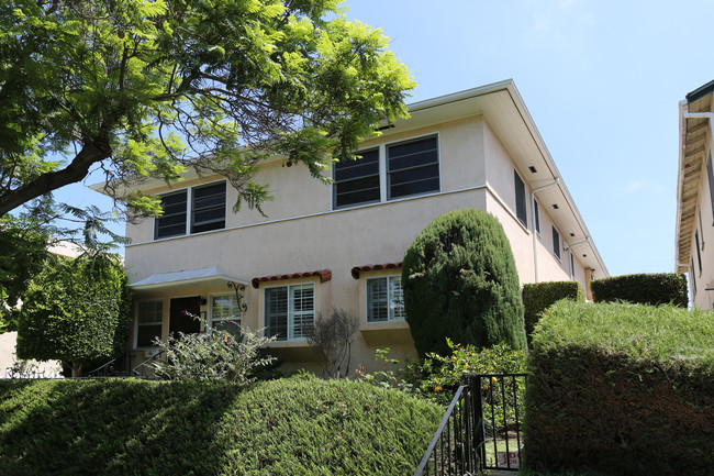 1626-1630 1/2 Veteran Ave in Los Angeles, CA - Building Photo - Building Photo