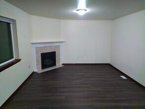 18222 Blueberry Ln in Monroe, WA - Foto de edificio - Building Photo