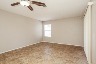 1314 W Rockwell Dr in Chandler, AZ - Building Photo - Building Photo