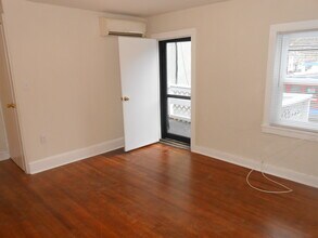 43 Church St in Lambertville, NJ - Building Photo - Building Photo