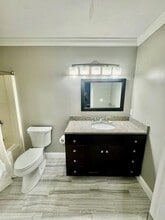 700 Shore Dr in Fall River, MA - Building Photo - Building Photo