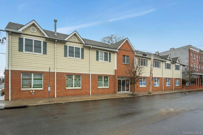 property at 115 Halstead Ave