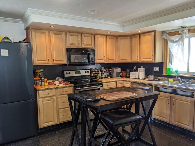 145 Pearl St in Somerville, MA - Building Photo - Building Photo