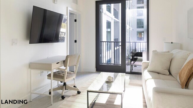 1007 S Mint St, Unit 831 in Charlotte, NC - Building Photo - Building Photo