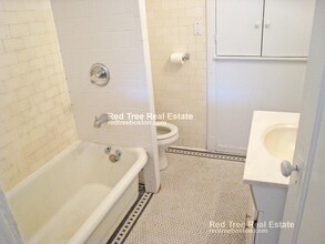 322 Saint PAUL, Unit 5 in Brookline, MA - Building Photo - Building Photo