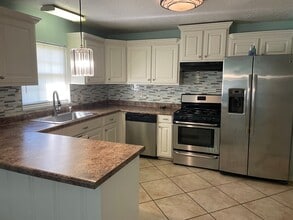 1104 Waverly Ave in Muscle Shoals, AL - Building Photo - Building Photo