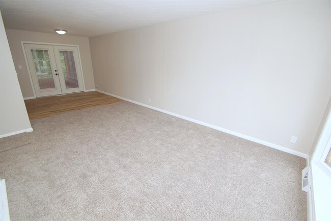 3516 Central Ave in Bettendorf, IA - Foto de edificio - Building Photo