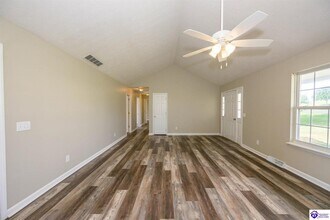 23 Field Stone Way in Elizabethtown, KY - Building Photo - Building Photo