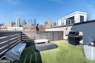 1607 South St in Philadelphia, PA - Building Photo - Building Photo