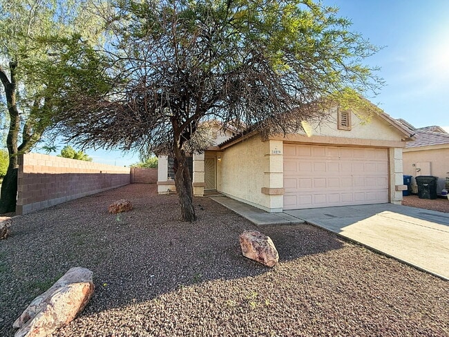 property at 10539 W Amelia Ave