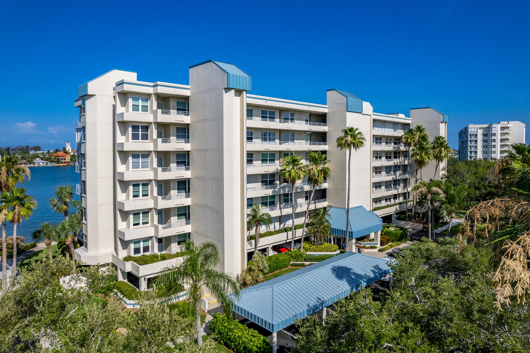 HarbourSide Condos in South Pasadena, FL - Foto de edificio