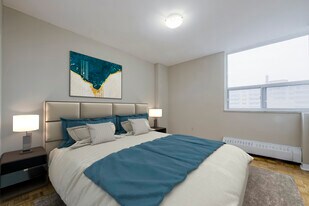 20 & 72 Gamble in Toronto, ON - Building Photo