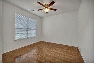 9100 Sommerland Wy in Austin, TX - Building Photo - Building Photo