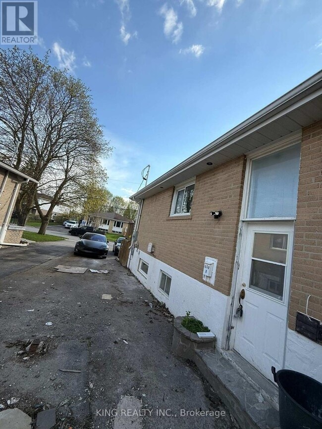 650 Mountview Pl in Newmarket, ON - Building Photo - Building Photo
