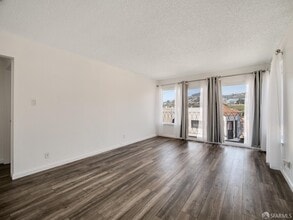 4204 Mission St in San Francisco, CA - Building Photo - Building Photo