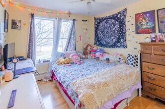 5 Timberwood Dr, Unit 207 in Goffstown, NH - Foto de edificio - Building Photo