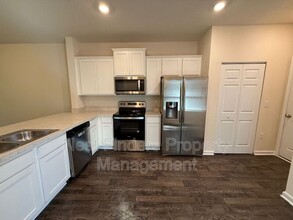 93 Scotch Pebble Dr in Jacksonville, FL - Building Photo - Building Photo