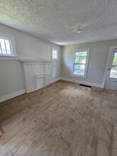 526 Flint Ave in High Point, NC - Building Photo - Building Photo