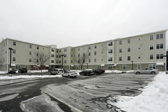 Linscott Court Apartments in Rochester, NH - Foto de edificio - Building Photo