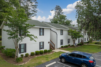 Amelia Apartment Homes in Valdosta, GA - Foto de edificio - Building Photo