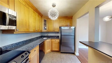 14 Ingall St in Stamford, CT - Building Photo - Building Photo