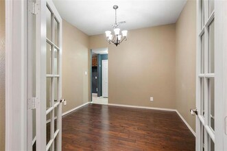 10145 Red Bluff Ln in Fort Worth, TX - Foto de edificio - Building Photo