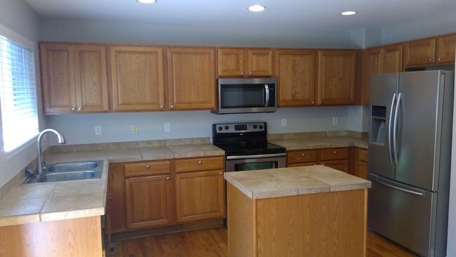 7437 S Memphis St in Aurora, CO - Building Photo - Building Photo