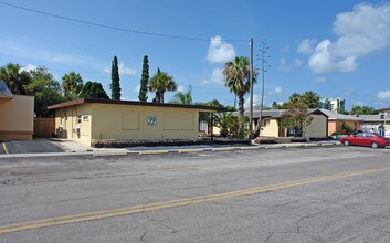 524 Corey Ave in St. Petersburg, FL - Building Photo - Building Photo