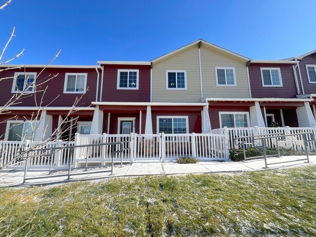 3158 Wild Peregrine View