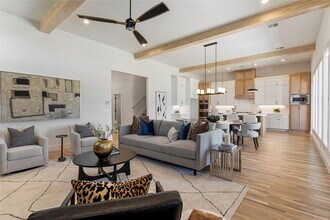 2326 E 134th St S in Jenks, OK - Foto de edificio - Building Photo