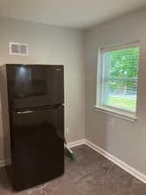 306 Hamlin St, Unit 2 in Jefferson City, MO - Building Photo - Building Photo
