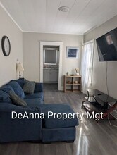 10415-10415 Bernard Ave in Cleveland, OH - Building Photo - Building Photo